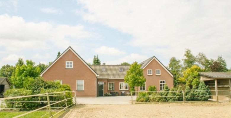 B&B De Raamberg Zundert ภายนอก รูปภาพ